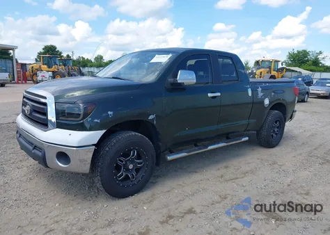 2011 Toyota Tundra Grade 4.6L V8 z USA, uszkodzony, nr VIN 5TFRM5F14BX025177